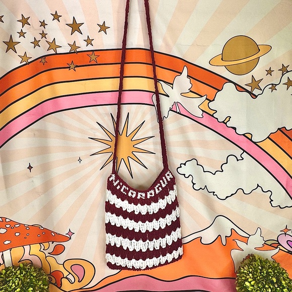 Hand-made Knit Crochet ‘Nicaragua’ Knit Maroon Wine Red Shoulder Crossbody Bag - Picture 2 of 12